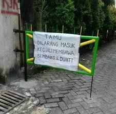 Download lockdown on ios, android, mac, or windows to start communicating with privacy and security. Pemotor Dijamin Ngakak Begini Kocaknya Plang Peringatan Dilarang Masuk Perumahan Karena Virus Corona Semua Halaman Gridmotor Id