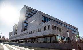 Per month and per dependent child: Im Artikel Amtssprache Englisch Nrw Polizisten Bei Europol
