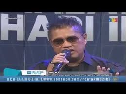 Persembahan fredo (flybaits) dengan lagu popular berjudul mengapa perpisahan yang kau pinta dalam rancangan malaysia. Mengapa Perpisahan Yang Kau Pinta Chord Lirik