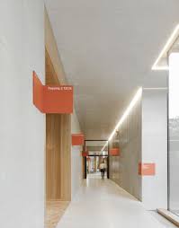 Buro Uebele W W Campus Wustenrot Wurttembergische Ag Signage System Kornwes Wayfinding Signage Design Healthcare Interior Design Hospital Interior Design