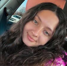 Does Meredith have two kids in The Office?