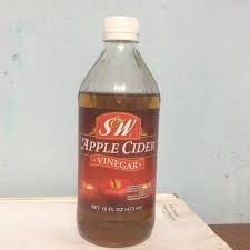 Kandungannya yang tanpa alkohol membuat cuka memiliki rasa yang enak sehingga sering digunakan dalam berbagai makanan atau diminum langsung. Cuka Apel Sw Apple Cider Vinegar Kesehatan Kecantikan Kulit Sabun Tubuh Di Carousell