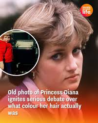 Hadn't considered she wasn't actually blonde 👀