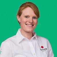 200+ 'Joyce Der' profiles