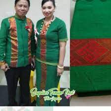 Trend model baju tenun gamis akan terus berkembang seiring dengan perkembanag fashion dan pilihan modelnya juga semakin banyak dengan desain yang modis dan trendy. Cople Baju Tenun Adat Toraja Shopee Indonesia