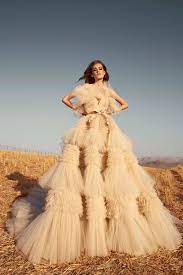 Maybe you would like to learn more about one of these? Brautkleider 2020 Die Heissesten Trends Aus Der Brautmode 2020
