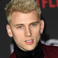 He won the mtv breaking woodie award in. Machine Gun Kelly Net Worth Wiki Earnings Songs Albums Movies Girlfriend Daughter Age