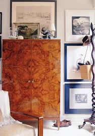 Le Blog A Must Burl Wood Thomas O Brien Used This Stunning Burled Armoire In His Own Fifth Avenue Home Wood Furniture Plans Burled Wood Table Burled Wood