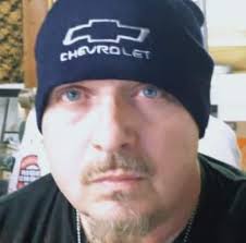 Lots to look at here. US 81, Hebron, NE.