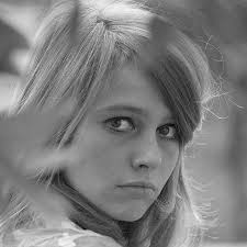 Eva Renzi: Hollywood, Bhagwan und die "Guldenburgs"