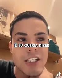 Ele perdeu a sua mamãe tem dois meses e sente muita falta dela 😔💔