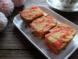 Sediakan loyang dan sapukan dengan marjerin atau letak pelastik. Kek Majerin Yang Sangat Nostalgia Azie Kitchen