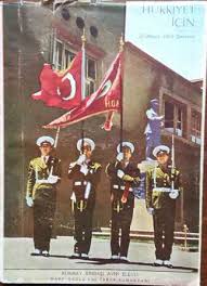 1961 anayasası hazırlandı ve 1980 ihtilaline kadar bu anayasa geçerlikte kaldı. Hurriyet Icin 27 Mayis 1960 Devrimi Avni Elevli Ikinci El Kitap Kitantik 016180800349