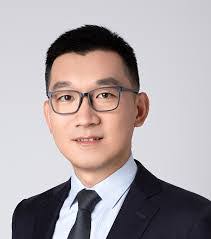 Cliff Chen's Instagram, Twitter & Facebook