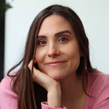 Trop fière d'avoir fait une petite voix pour le prochain court métrage de  Vinnie Ann Bose. Hâte de le voir sur grand écran ! 👀 💥