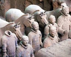 Ini merupakan kisah cabaran yang dihadapi maharaja shih huang ti apabila menakluk tujuh negeri cina dan menyatukan mereka menjadi satu empayar yang besar dan bagaimana maharaja shih. Fikiran2u Misteri Makam Qin Shi Huangdi S China