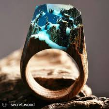 Ring Handmade From Fresh Wood And Resin By Mysecretwood Fosterginger Pinterest Com No Pin Limits Joias De Madeira E Resina Joias De Resina Joias De Madeira