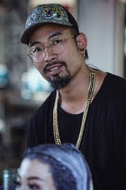 Linh Phan's Instagram, Twitter & Facebook