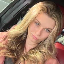 Lost AirPod near Rockford Dr and Williamsburg Ln?