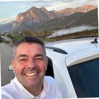 80+ perfiles de «Fas»