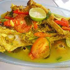 Pindang gombyang adalah sayur kepala ikan manyung, ikan gabus, ikan sembilang atau ikan kakap yang dimasak dengan kuah kuning. 12 Minuman Makanan Khas Indramayu Jawa Barat Yg Terkenal Enak
