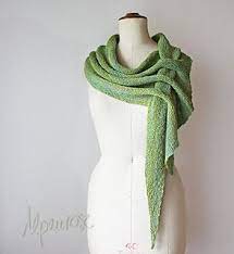 Ungefahre Grossenangabe Mit Meinem Handgesponnenen Garn Approximate Size With My Handspun Yarn Shawl Knitting Patterns Diy Knitting Scarf Knitting Patterns