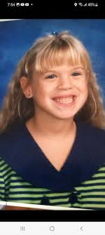 Favorite TV house and family you liked to live in and lived with? Me; It  was always Full House. Their house was beautiful inside and out and I  wanted to live with