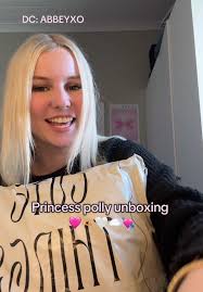 Princess Polly Unboxing: Discovering Stylish Winter Fits