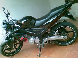 Jual fullbody set r25 khusus old vixion di lapak raja modifikasi via www.bukalapak.com. Modifikasi Yamaha Vixion 2011 Warna Hitam Terbaru Dan Terlengkap Glugu Motor