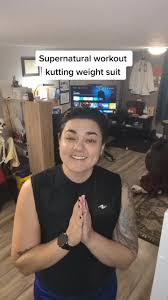 supernatural workout! I got a new sauna suit from Kutting Weight onli...