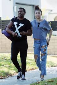 Zendaya has five siblings two brothers named austin stoermer coleman and julien stoermer coleman, as well as three sisters named kaylee stoermer coleman, katianna stoermer coleman, and annabella stoermer coleman. Zendaya Coleman Out With Her Brother Austin In Los Angeles 10 01 2017 Hawtcelebs
