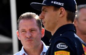 Tot dusver waren er flink wat geruchten rondom de vermeende nieuwe vriendin van max verstappen. Babynieuws Max Verstappen Krijgt Een Broertje De Limburger Mobile