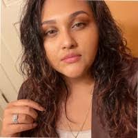 Selena Silva's Instagram, Twitter & Facebook