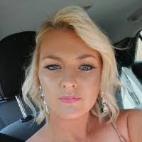 Monique Randall's Instagram, Twitter & Facebook