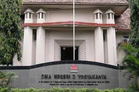 Npsn nama alamat kelurahan kecamatan kabupaten provinsi status jenjang update; 20 Besar Sma Ma Diy Tertinggi Persentase Lulus Snmptn 2020 Ini Data Sementara Halaman All Kompas Com
