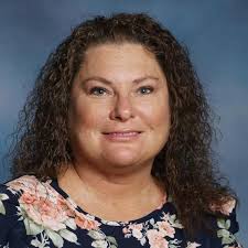 Lindy Helms's Instagram, Twitter & Facebook