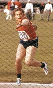 Tamara natanovna pressnb 1 (born 10 may 1937) is a retired soviet athlete who dominated the shot put and discus throw in the early 1960s. Tamara Press Wikipedia