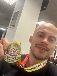 Caleb Richards (@calebrichards_)