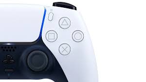 بالصور تسريب النسخة السوداء من يد التحكم dualsense لجهاز ps5 و الكشف عن حجمها الحقيقي