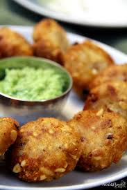 Bread Poha Vada Is A Instant Vada Made With Basic Ingredients This Bread Vada Or Poha Cutlet Is Crisp And Easy Easy Indian Snacks Indian Snack Recipes Recipes