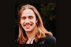 Jerrett Davis's Instagram, Twitter & Facebook