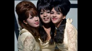 In february 2003, clarkson was fatally shot in the mansion of songwriter and producer phil spector. Pencipta Metode Rekaman Wall Of Sound Phil Spector Meninggal Di Tengah Hukuman Penjara 19 Tahun