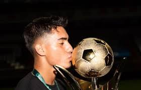 Grecia: "Limpia" de 12 jugadores incluye a un actual seleccionado nacional 