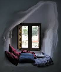 Niches can be mounted spotlight. How To Decorate Small Spaces Like Alcoves Niches And Wall Recesses Tips And Tricks Dengarden