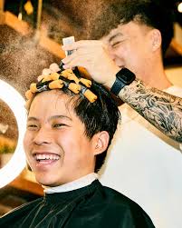 A Perm Story! On assignment for @globeandmail, I tagged along with  @annhuiwrites to @thebarbersmark_oakville to watch @wwk.fades at work ✂️  Thank you @sarahpalmerphoto for the ask 💕