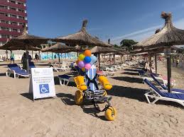Litoralul pentru toti mamaia 2017. Plaje Accesibilizate Pentru Persoanele Cu DizabilitÄÅ£i Pe Litoralul Romanesc Jurnal Social