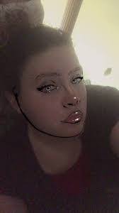 Corina Fox's Instagram, Twitter & Facebook