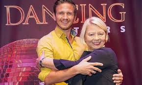 Heide keller war von 1981 bis 2018 in 80 folgen am stück eine feste konstante als beatrice von ledebur. 44nrgqnkmluoym