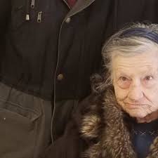 Couple captures hearts after man proposes to wife again after 63 years of  marriage