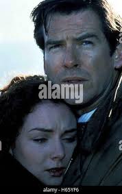 Der Amerikanische Neffe, Irland 1998 aka. Der Neffe, Regie: Eugene Brady,  Schauspieler/Stars: Niall Toibin, Sinéad Cusack, Lukas Griffin, Pierce  Brosnan, Hill Harper Stockfotografie